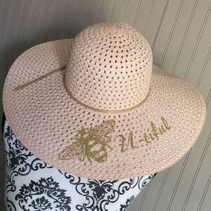 New 🐝 U-tiful Blush Pink Floppy Sun Hat